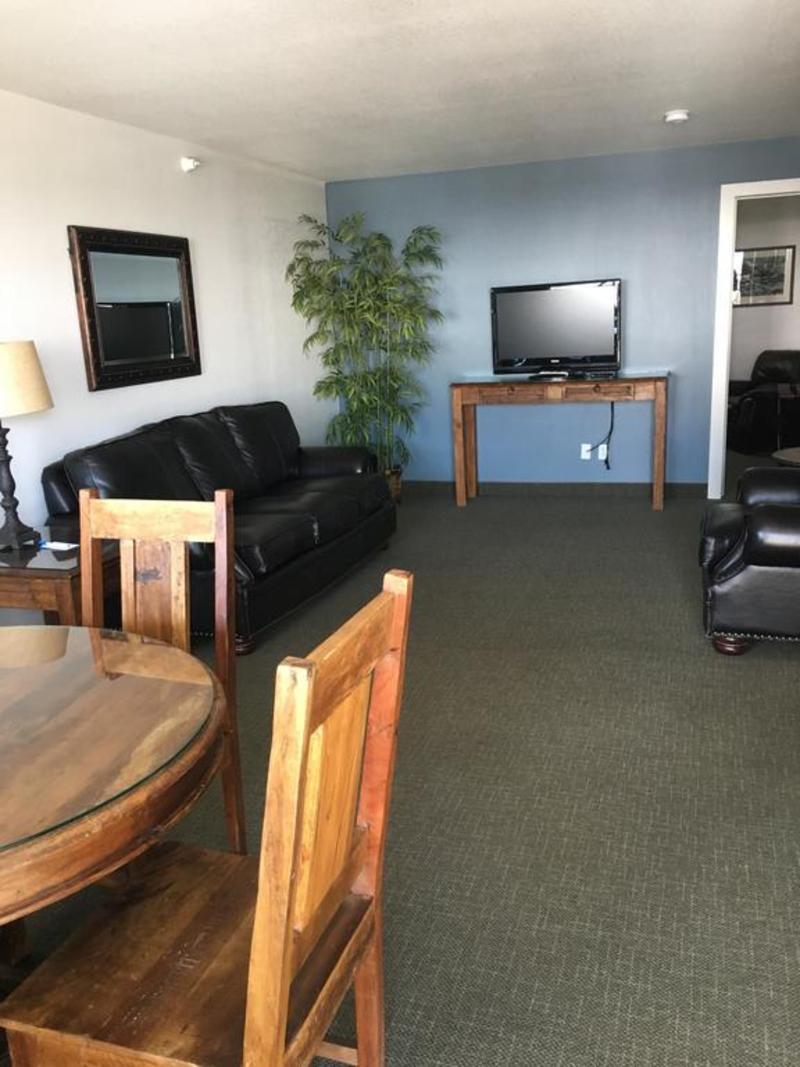 Travelodge By Wyndham Gardiner Yellowstone Park North Entr Екстериор снимка